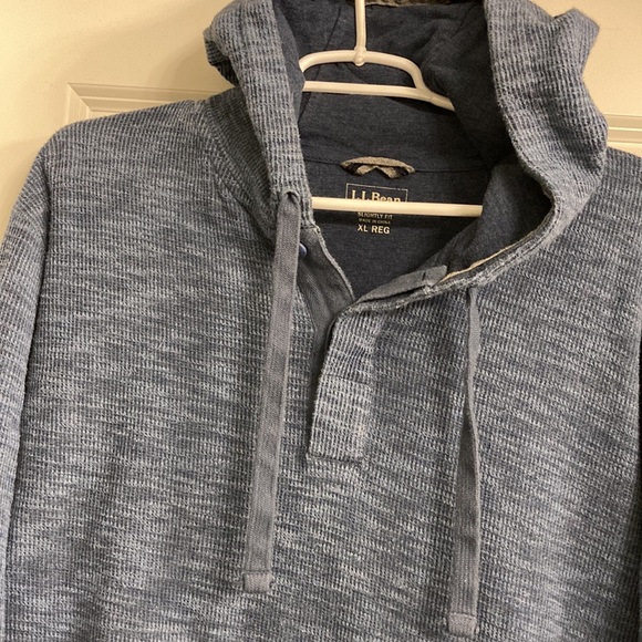 L.L Bean Men’s Waffle Knit Hoodie - Picture 2 of 5